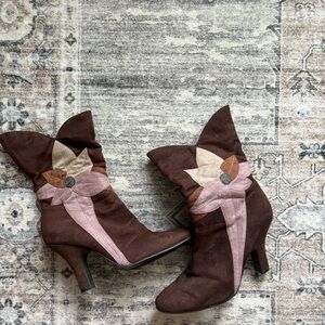 Vintage 90s Y2K floral boots size 8